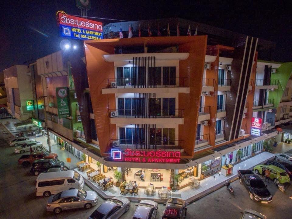 Vatchara Northgate Hotel 那空沙旺 外观 照片